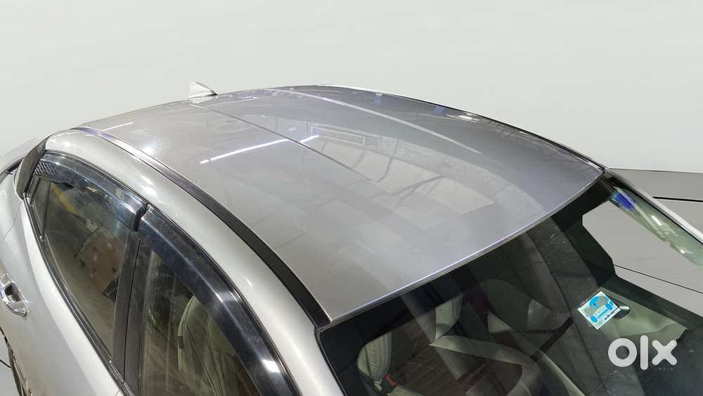 Hyundai Aura Sx (o) Manual, 2023, Petrol