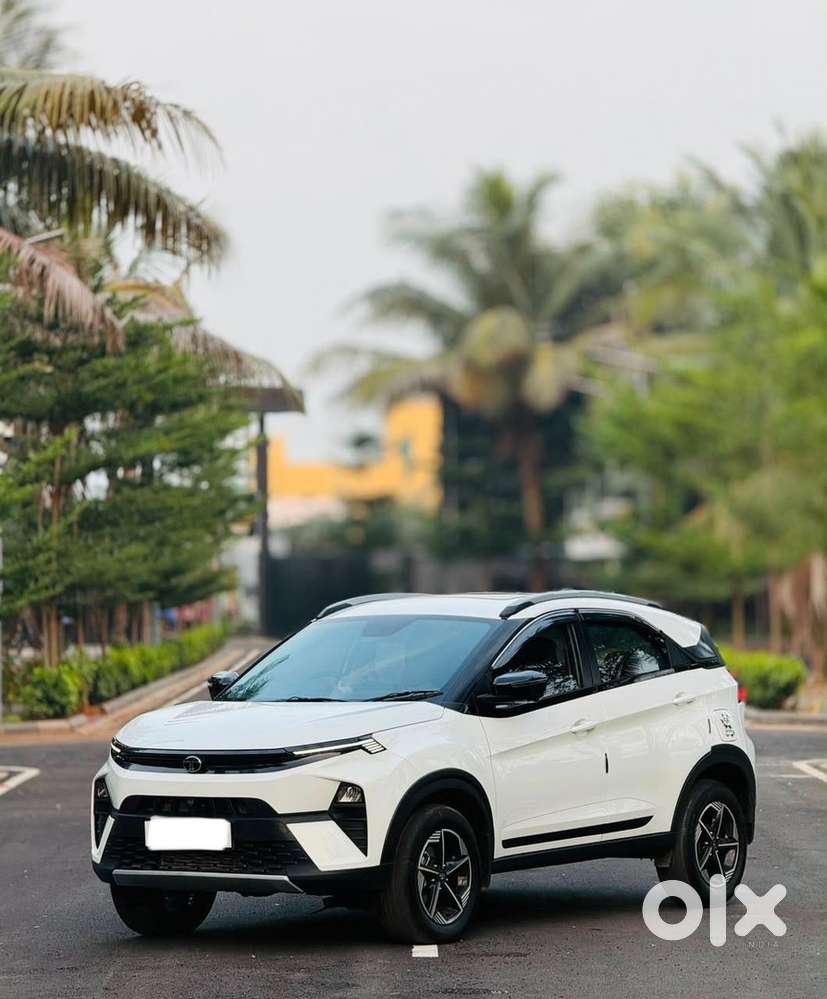 Tata Nexon Petrol Automatic 2026
