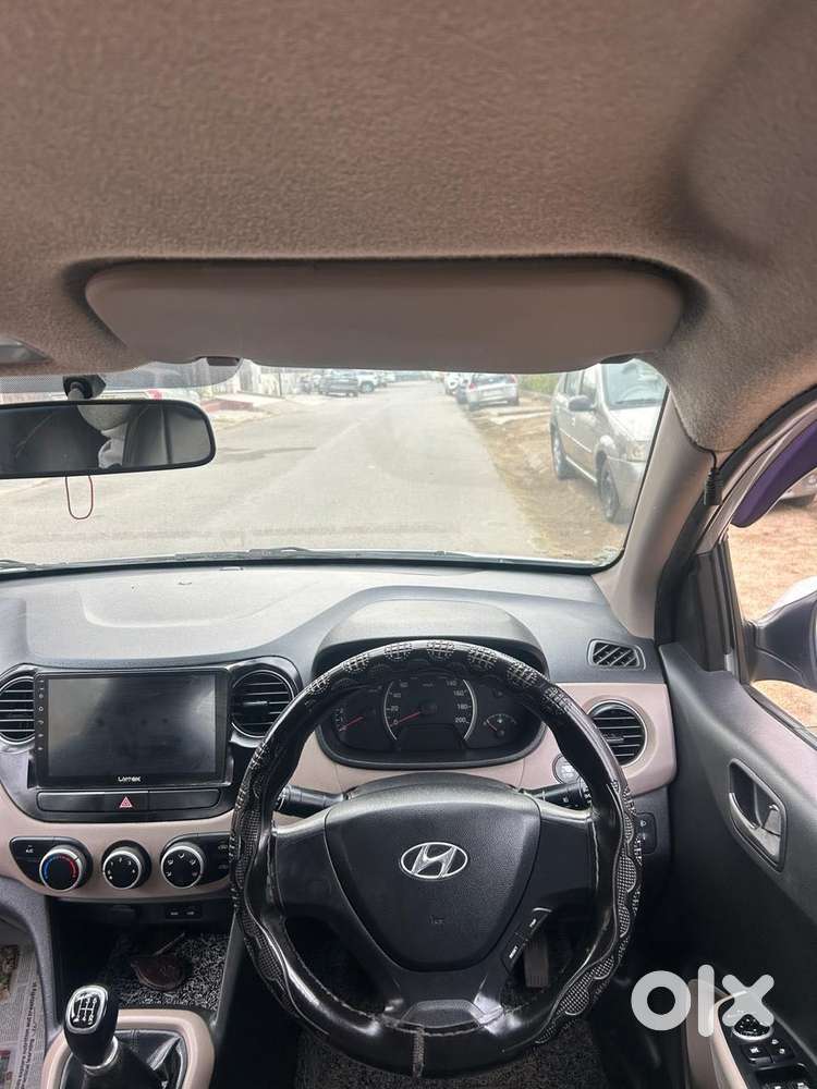 Hyundai Grand I10 Sportz, 2015, Petrol