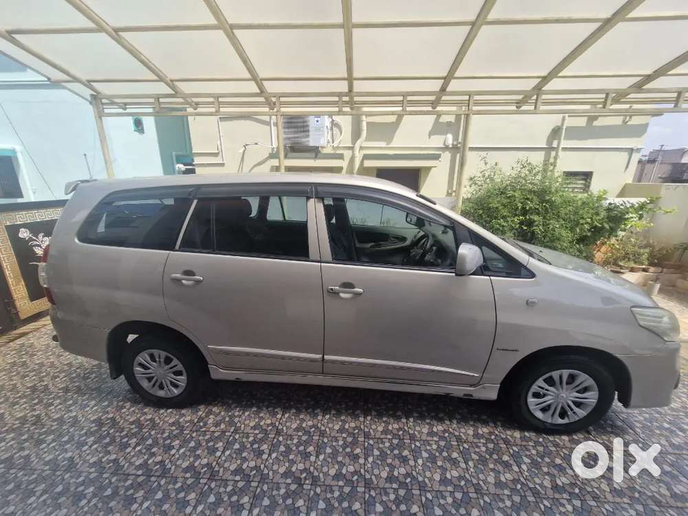 Toyota Innova 2.5 G 2013
