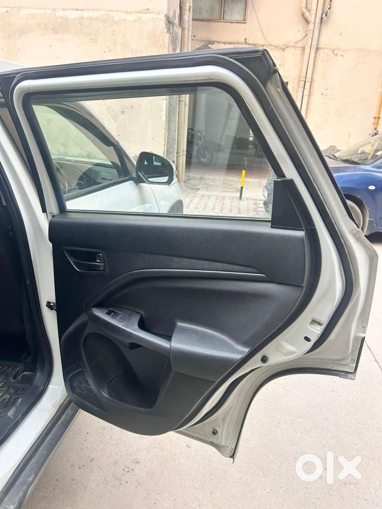Maruti Suzuki Brezza 2024 Cng & Hybrids 20694 Km Driven