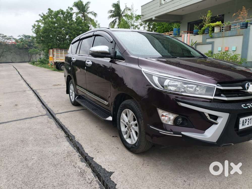 Toyota Innova Crysta 2.4 G Mt, 2016, Diesel