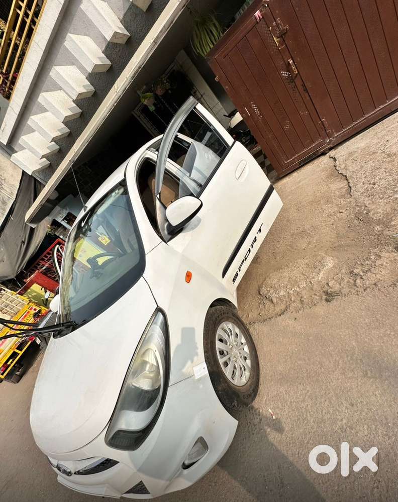 Hyundai I10 Sportz 2015 Petrol Manual