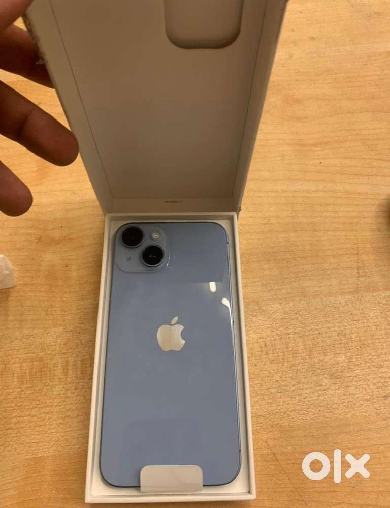 Month start apple i phone 14 brand new phone one year warranty 256gb