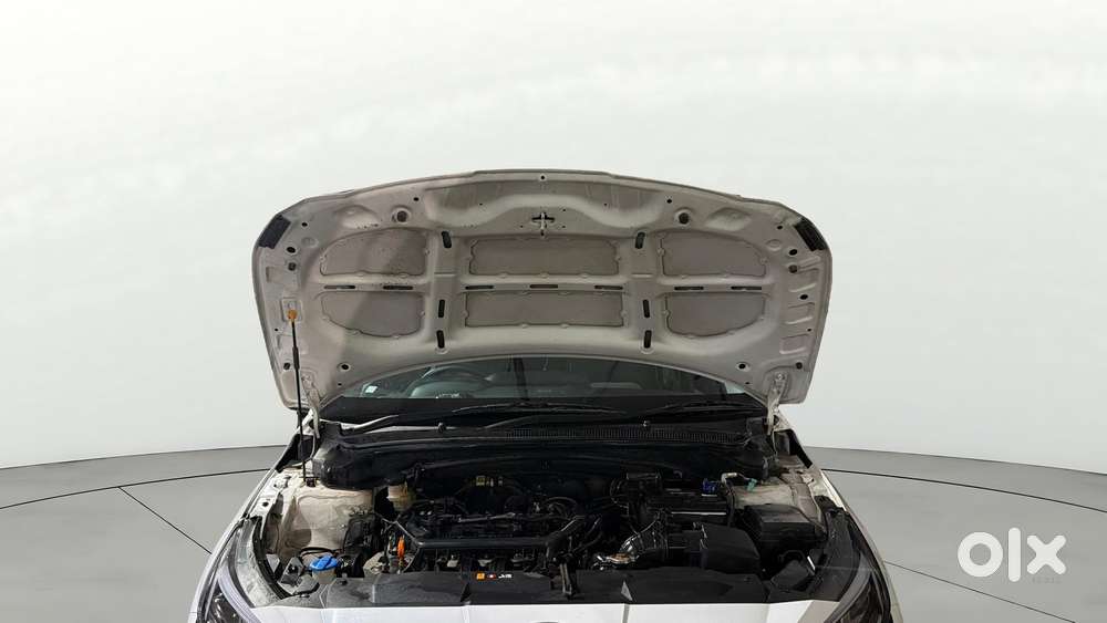 Hyundai New I20 1.2 Asta (o) Ivt, 2025, Petrol