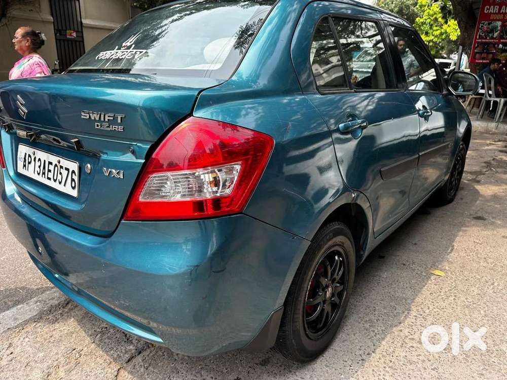 Maruti Suzuki Swift Dzire 2013 Petrol 176000 Km Driven