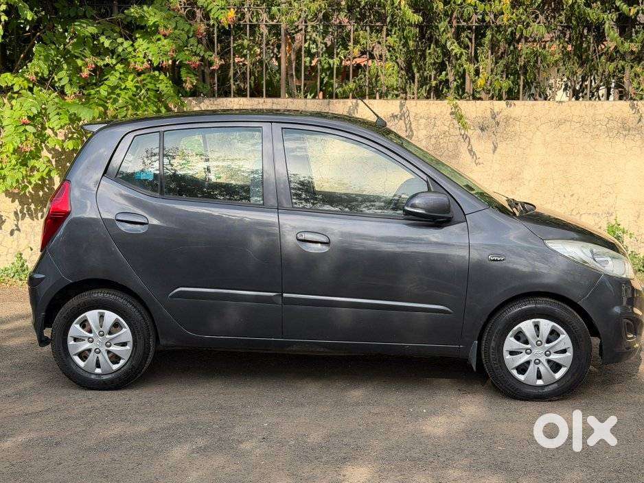 Hyundai I10 Sportz At, 2013, Petrol