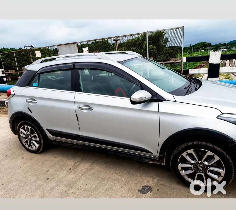 Hyundai I20 Active 2018 Petrol 61000 Km Driven And Well Maintained.