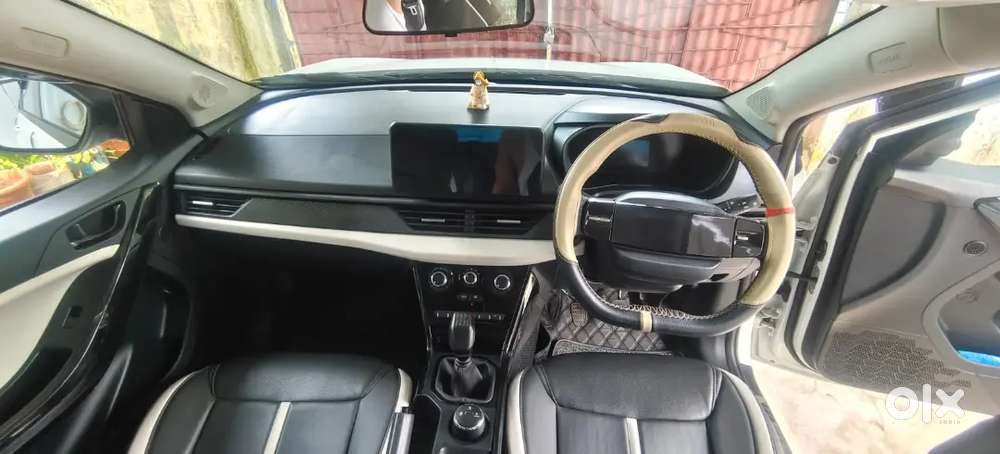 Tata Nexon 2026 Petrol Well Maintained