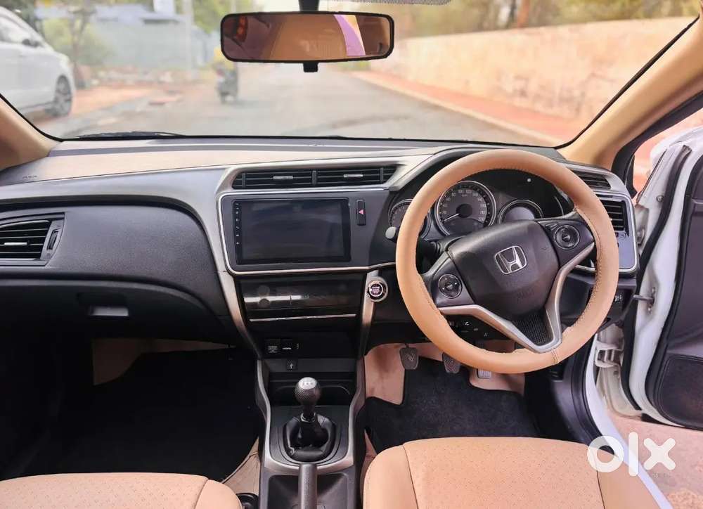 Honda City V Petrol Cng