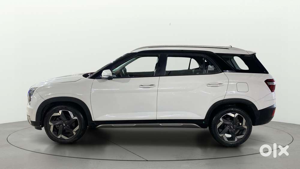 Hyundai Alcazar Platinum, 2022, Petrol