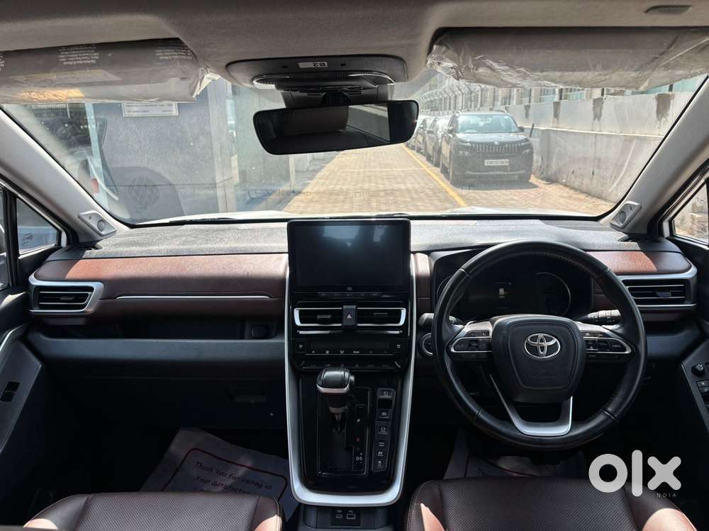 Toyota Innova Hycross 2.0 Zx Hybrid 7 Str, 2024