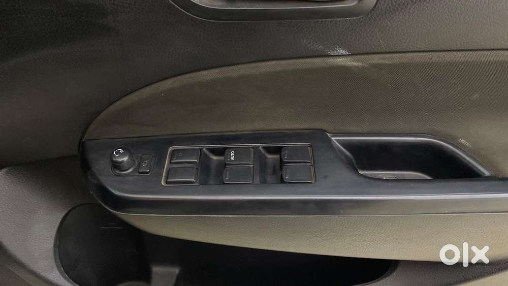 Maruti Suzuki Swift Vxi, 2016, Petrol
