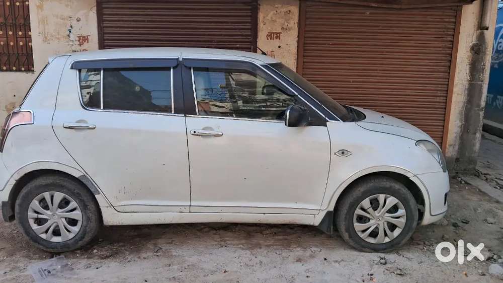 Maruti Suzuki Swift 2010 Petrol 980096 Km Driven