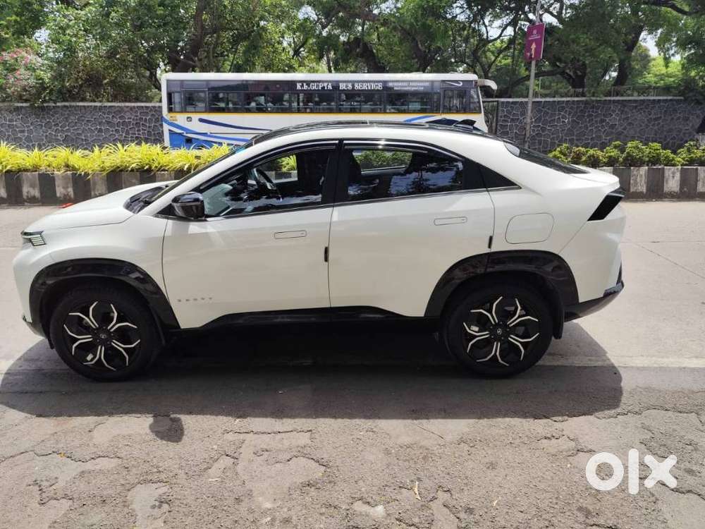 Tata Curvv Creative 1.2 Revotron Petrol 6mt, 2024, Petrol