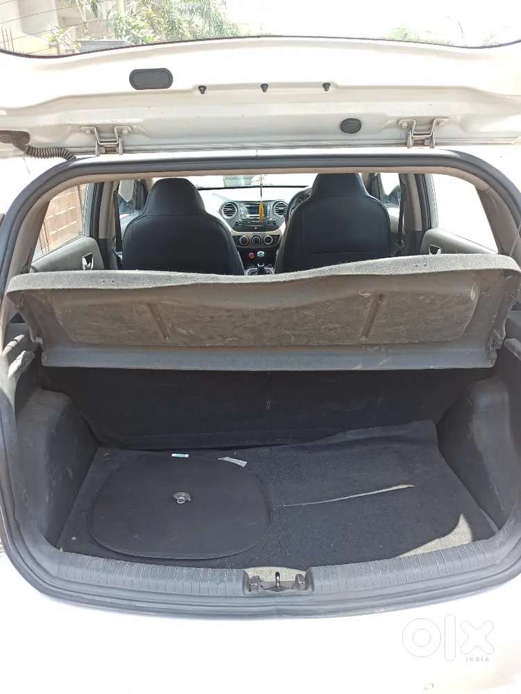 Hyundai Grand I10 Sportz 2016  Well Maintained  Good Condition