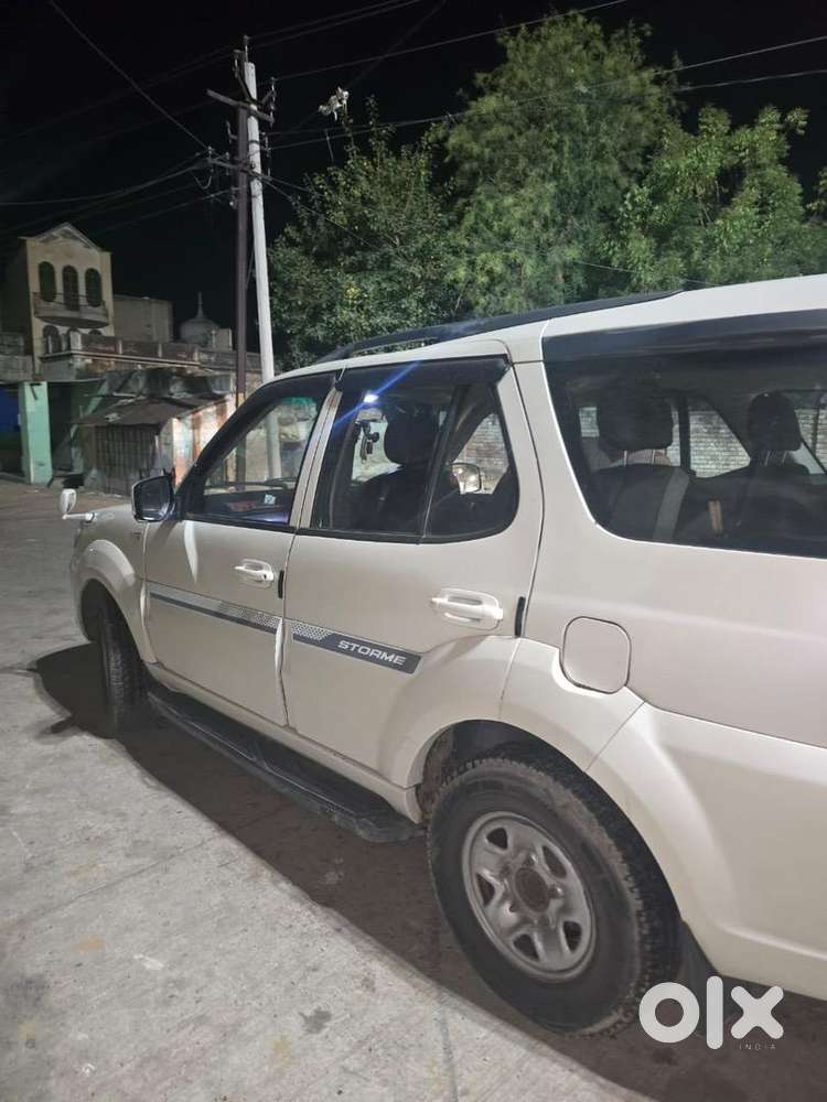 Tata Safari Storme 2016 Diesel Well Maintained