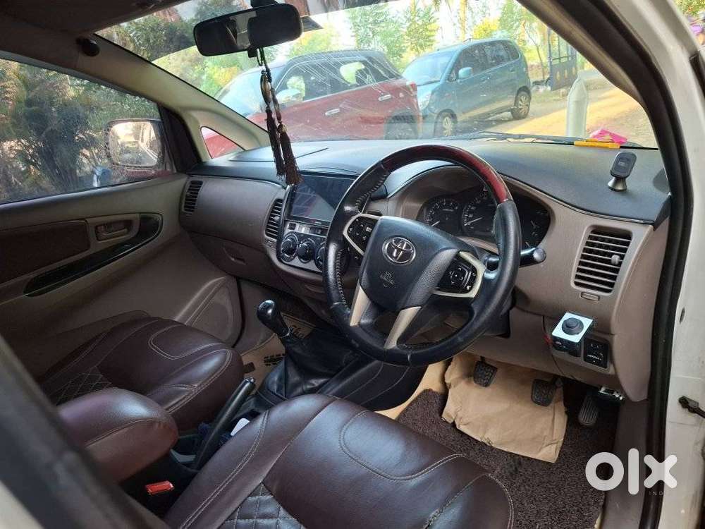 Toyota Innova 2.5 G (diesel) 8 Seater, 2016, Diesel