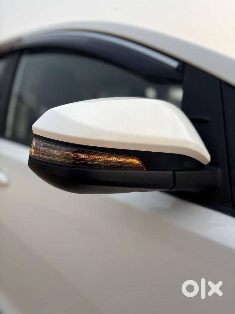 Toyota Innova Crysta