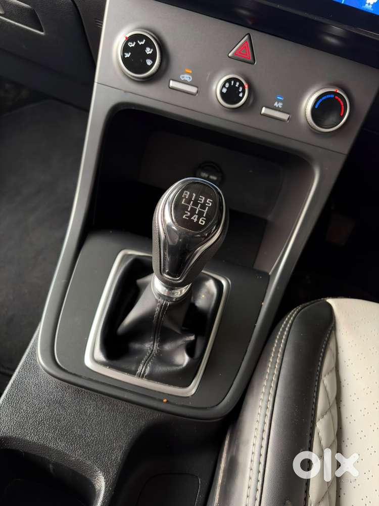 Hyundai Creta 1.5 E Petrol, 2022, Petrol