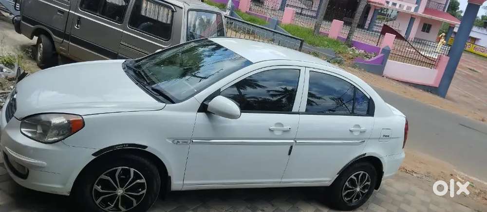 Hyundai Verna Xxi Petrol 2009