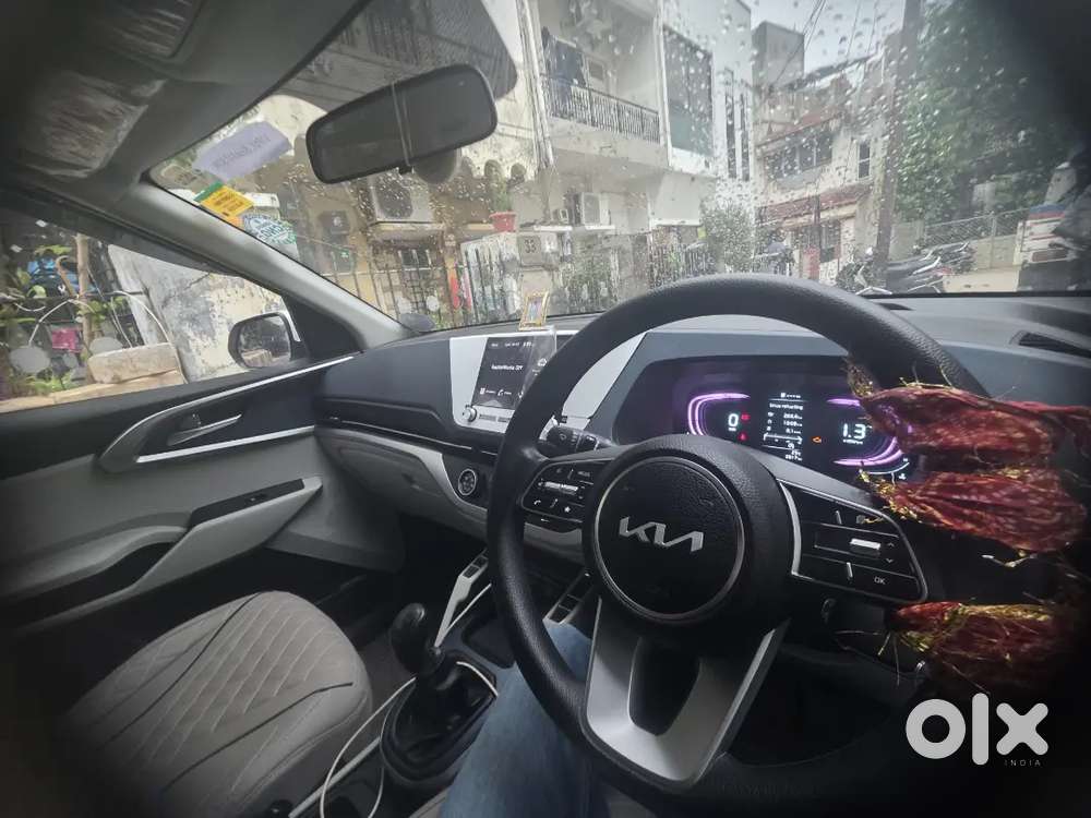 Kia Carens 1.4 Luxury 2026