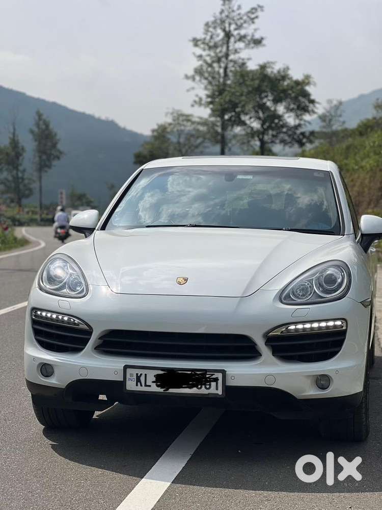 Porsche Cayenne 2015 Hybrid Well Maintained