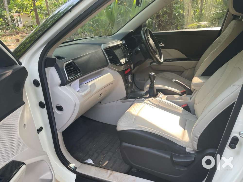 Mahindra Xuv 300 W8