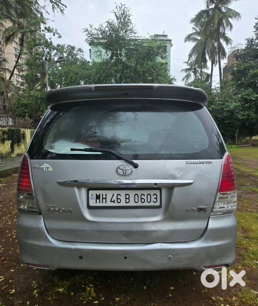 Toyota Innova 2.5 G (diesel) 8 Seater, 2011, Diesel
