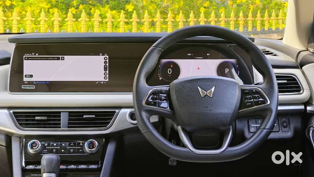 Mahindra Xuv700 2.2 Ax 7 Diesel At Luxury Pack Str, 2024, Diesel