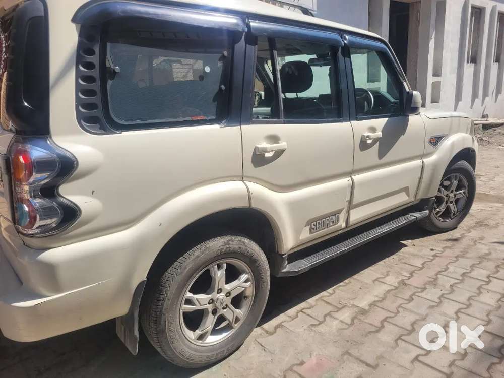 Mahindra Scorpio S10 2.2 Hawk 2wd Mt