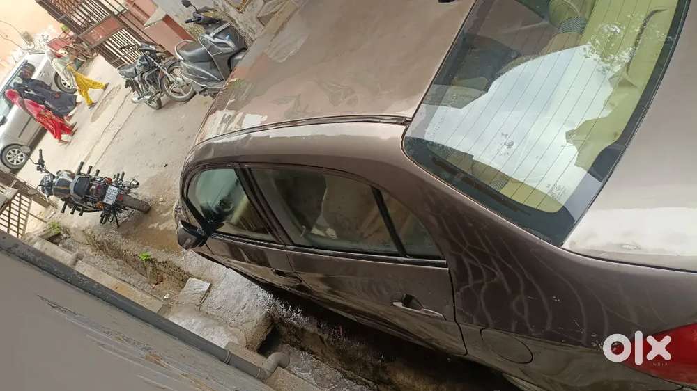 Honda Amaze Diesel Automatic 2nd 2013