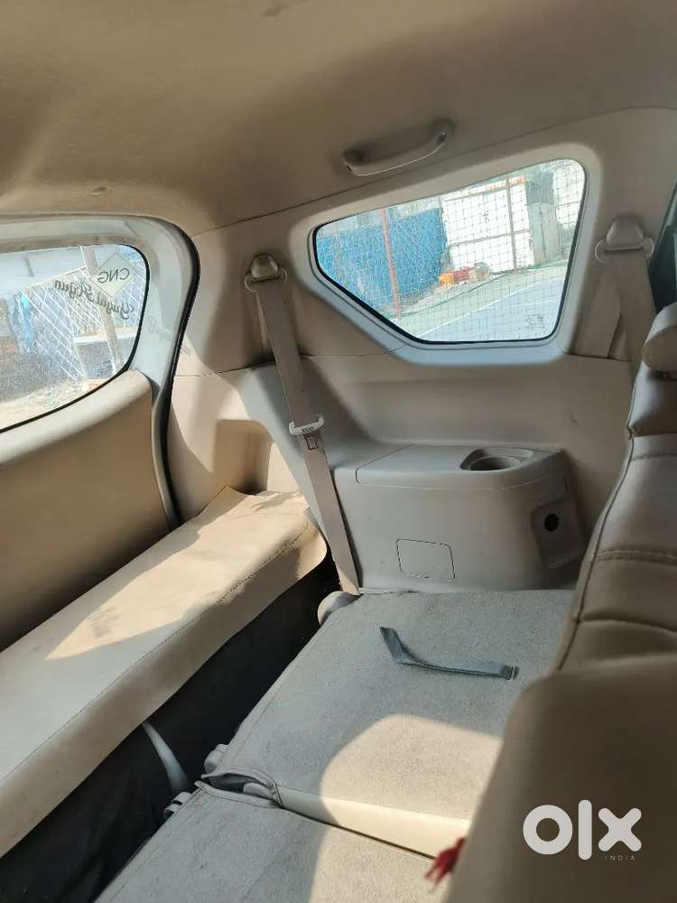 Urgent Sale Maruti Suzuki Ertiga Show Room Track 48000 Km Driven