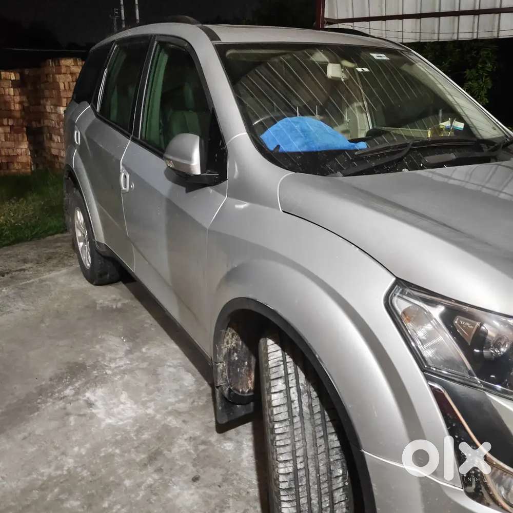 Mahindra Xuv500 W10 (top Model)  2016  Sunroof  Excellent Condition