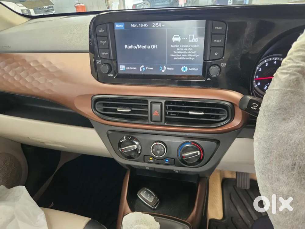 Hyundai Aura 2023 Petrol 18000 Km Driven