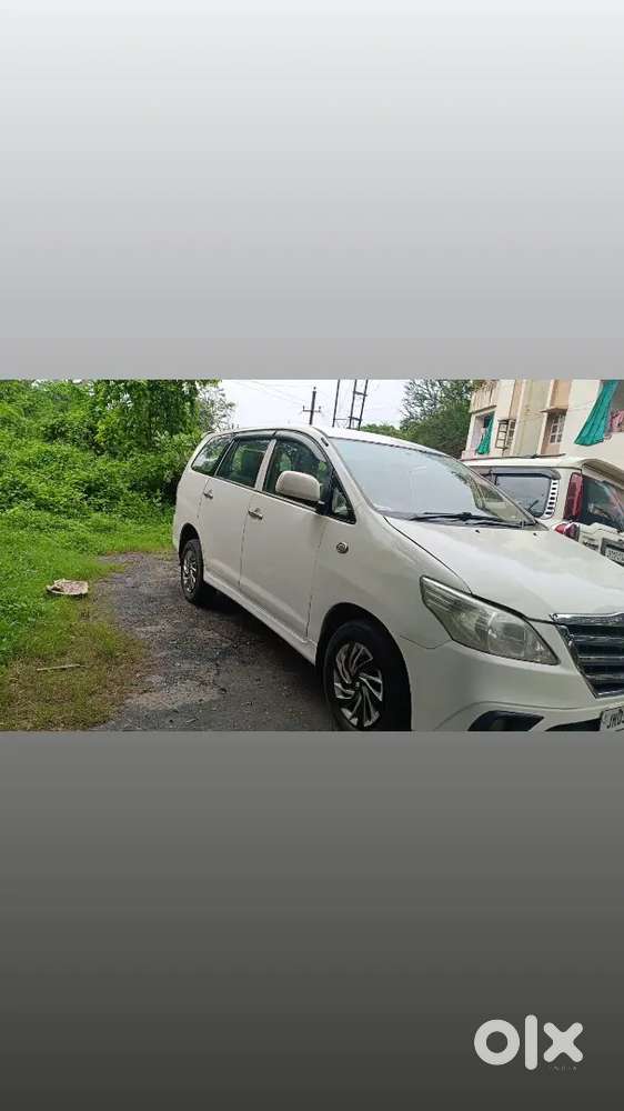 Toyota Innova 2010 Diesel 260000 Km Driven