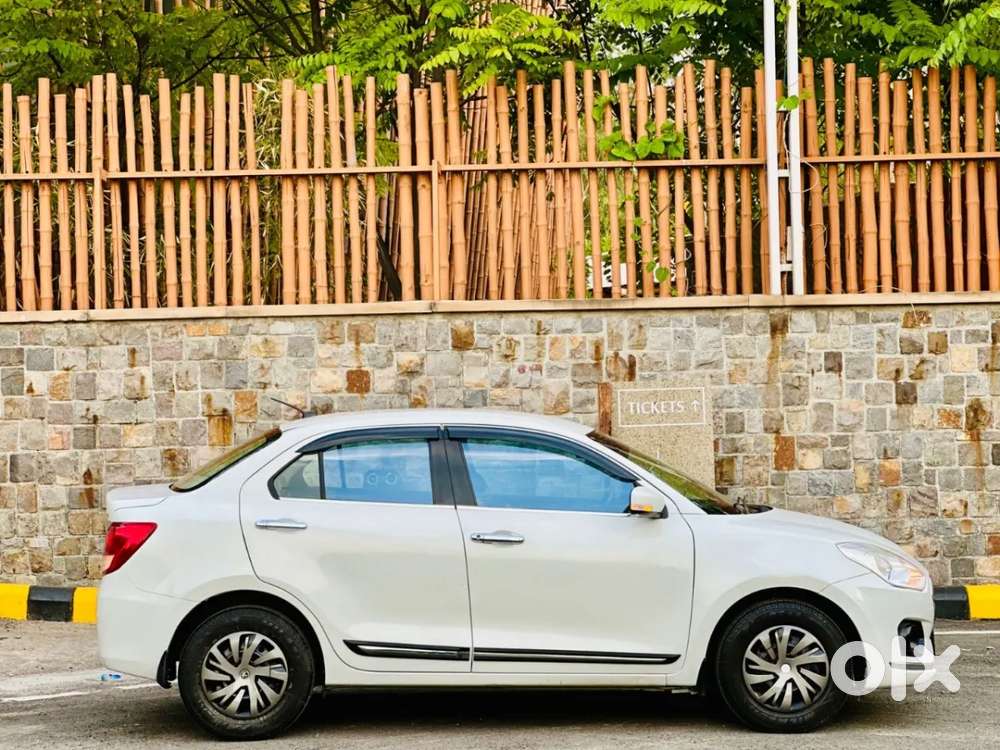 Maruti Suzuki Dzire 1.2 Vxi Amt, 2019, Petrol