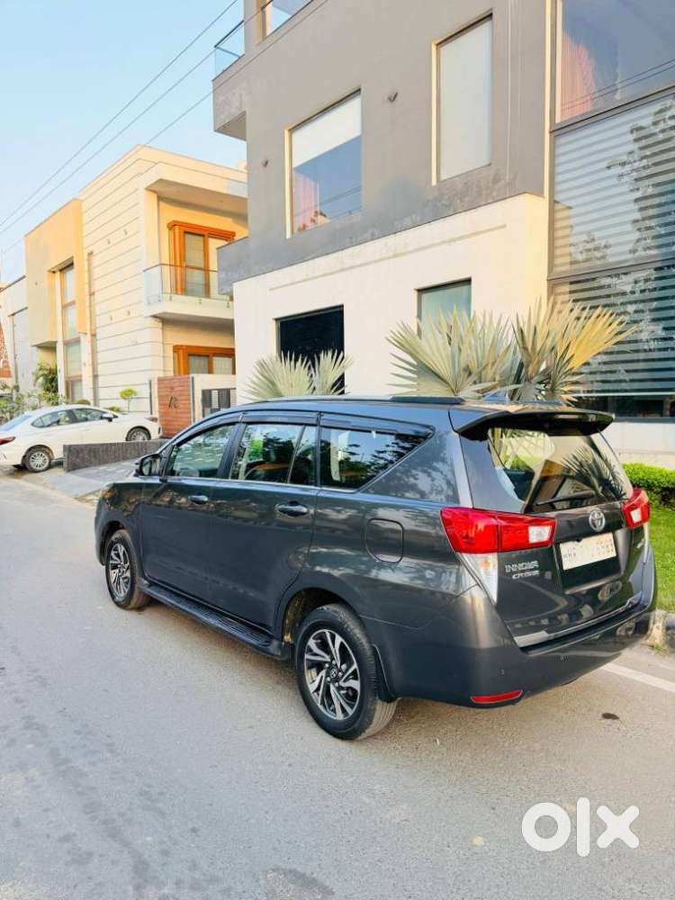 Toyota Innova Crysta 2.4 G Mt, 2021, Diesel