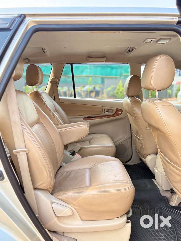 Toyota Innova 2.5 V 7 Str, 2008, Diesel