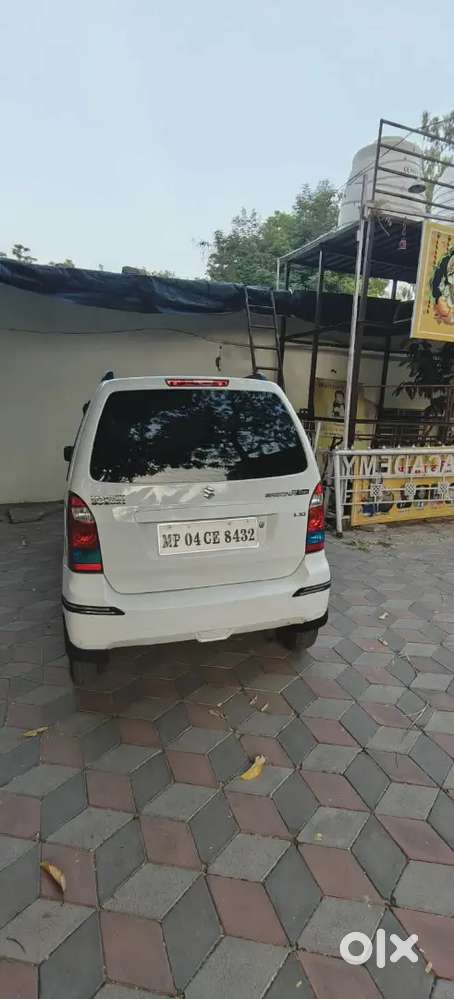 Wagonr Petrol Cng 2010