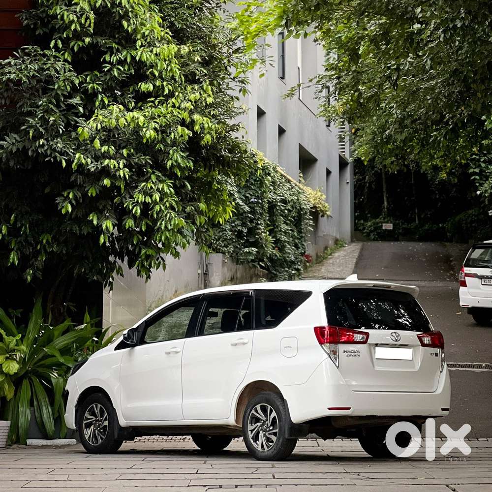 Toyota Innova Crysta [2020-ongoing] 2.7 Gx At 7 Str, 2021, Petrol