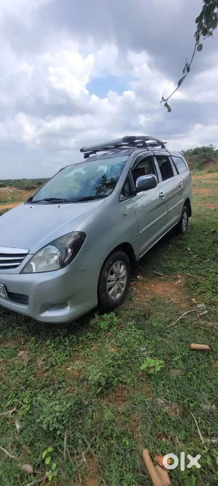 Toyota Innova 2.0 Vx 2010