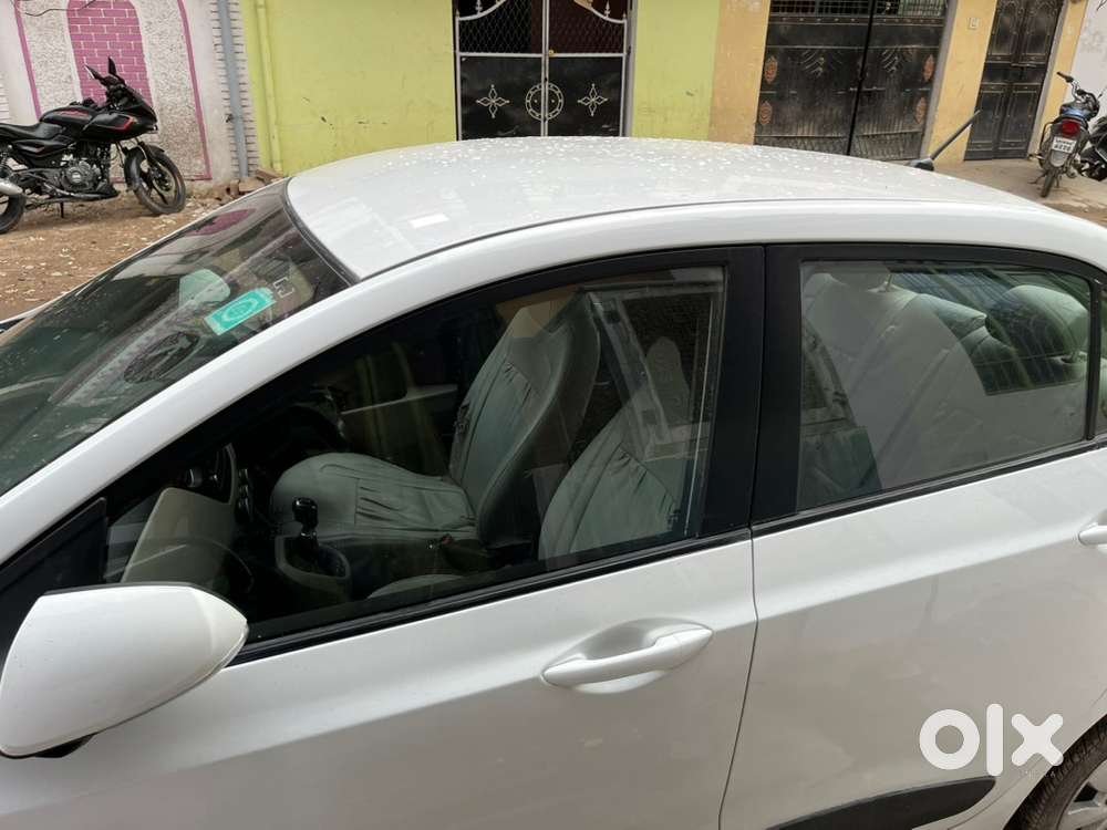 Hyundai Xcent 2015 Diesel Well Maintained