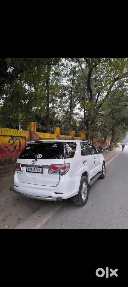 Toyota Fortuner 2012 Diesel 140000 Km Driven