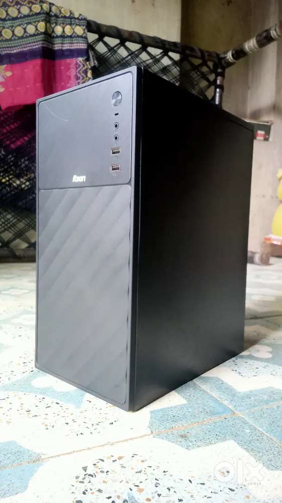2 X USB 1.0 PORT & AUDIO

CPU MAX: 145MM, VGA MAX: 220MM

2X SSD/1X HD