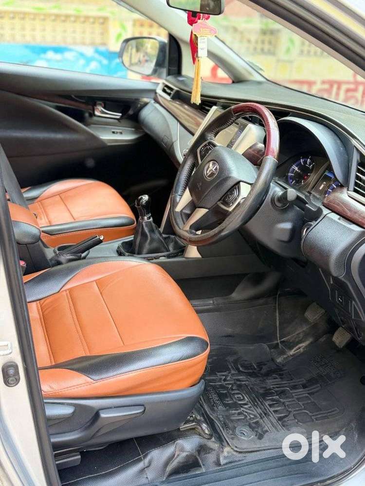 Toyota Innova Crysta 2.4 V 7 Str, 2016, Diesel