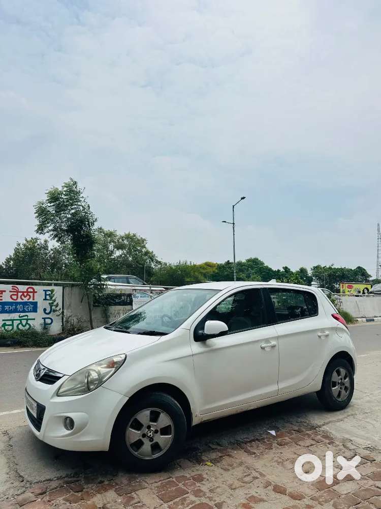 Hyundai I20 1.2 Asta 2010 Petrol