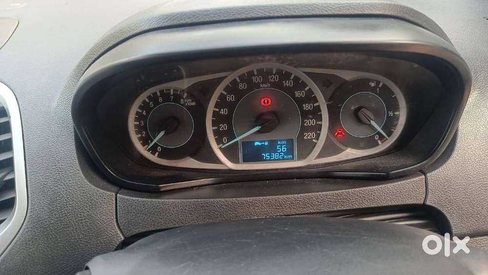 Ford Figo 2012-2015 Petrol Titanium, 2016, Petrol