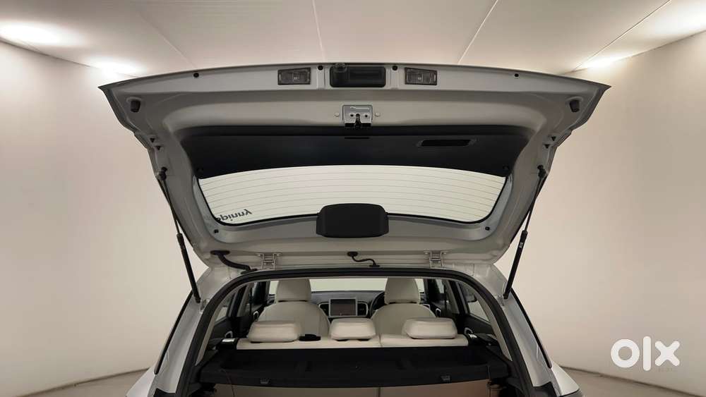 Hyundai Venue 1.0 Sx (o) Turbo Dct, 2023, Petrol
