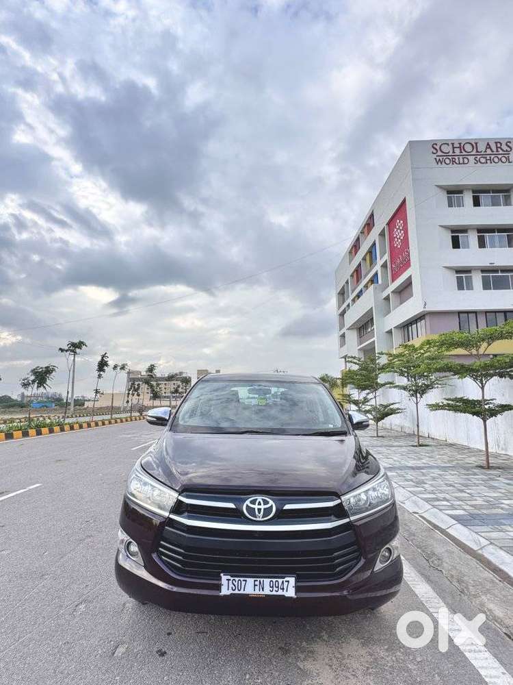 Toyota Innova Crysta 2.4 G Mt 8s, 2017, Diesel
